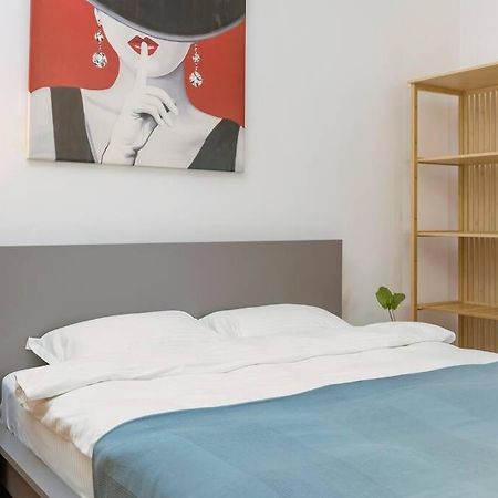 Ultra-Central University Square Apartament Apartament 부쿠레슈티 외부 사진