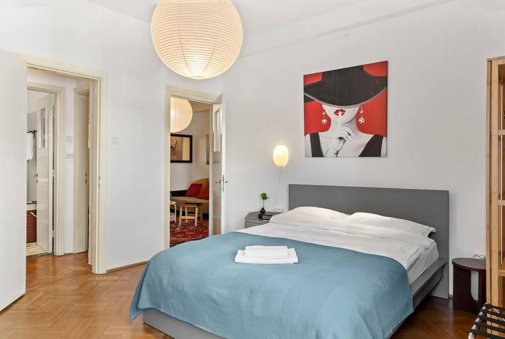 Ultra-Central University Square Apartament Apartament 부쿠레슈티 외부 사진