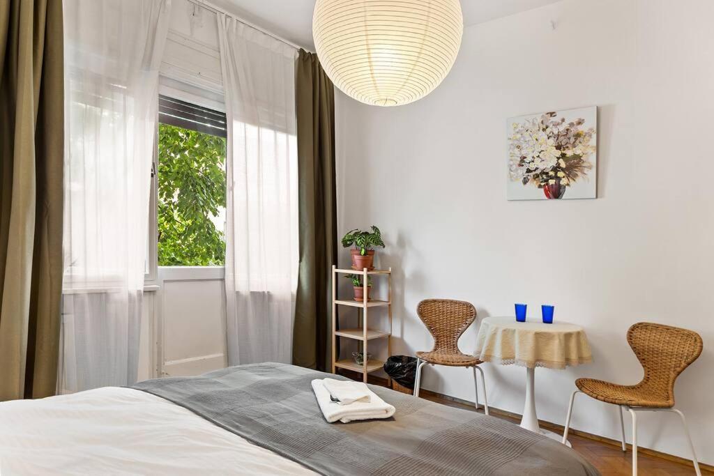 Ultra-Central University Square Apartament Apartament 부쿠레슈티 외부 사진
