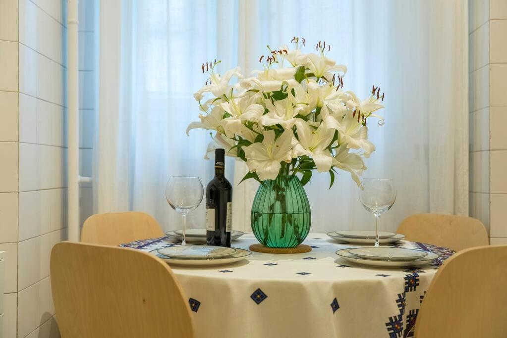 Ultra-Central University Square Apartament Apartament 부쿠레슈티 외부 사진