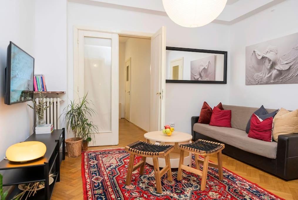 Ultra-Central University Square Apartament Apartament 부쿠레슈티 외부 사진