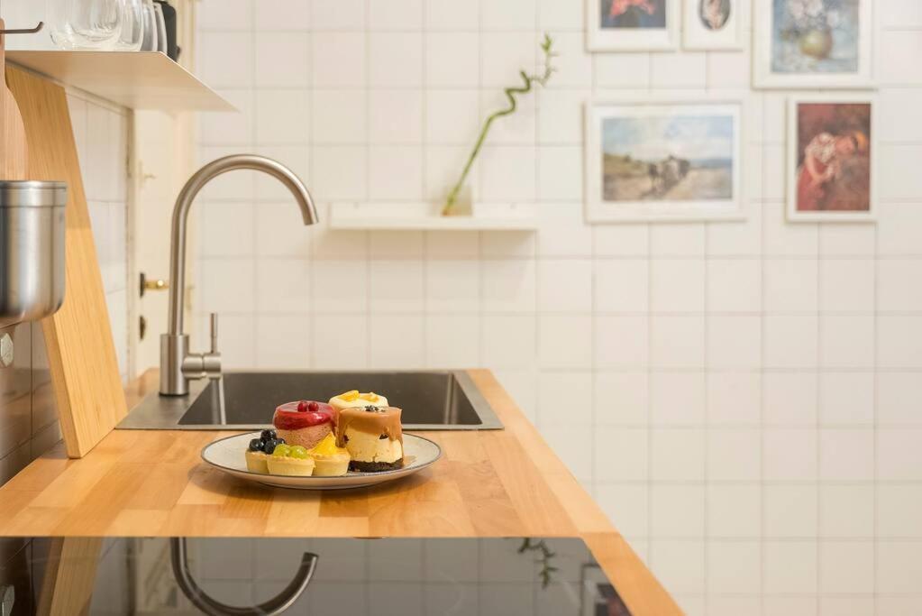 Ultra-Central University Square Apartament Apartament 부쿠레슈티 외부 사진